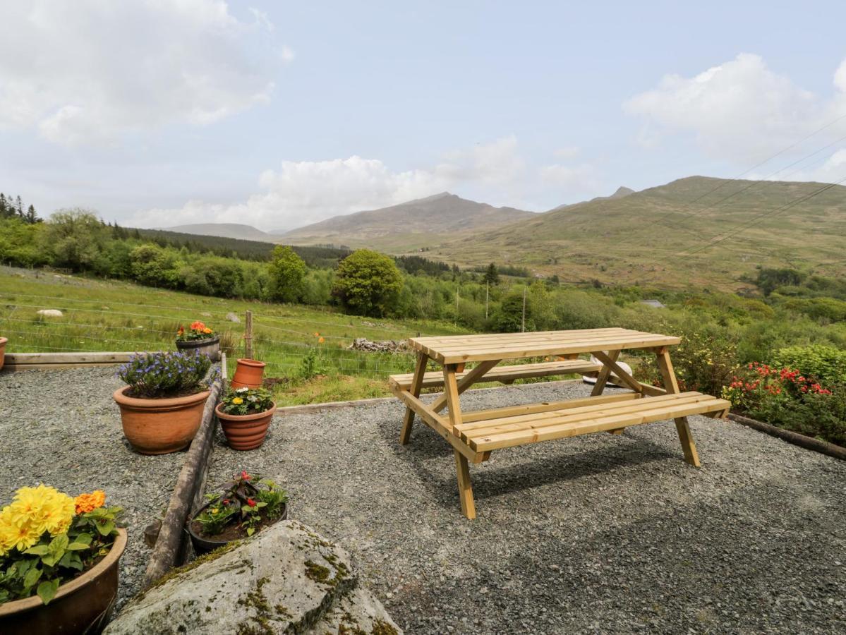 Snowdon Vista Cabin Caernarfon Exterior foto